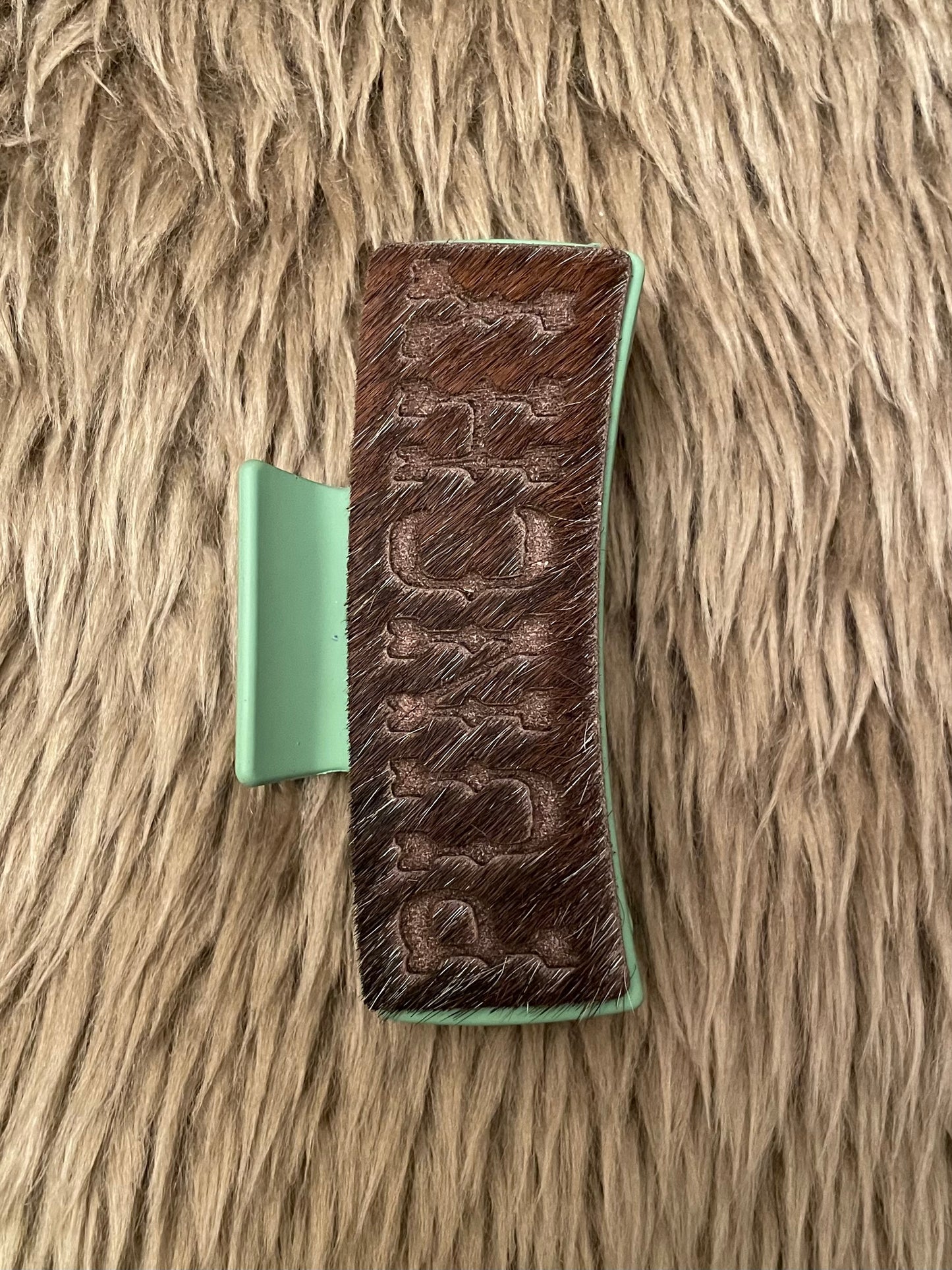 Punchy Claw Clip