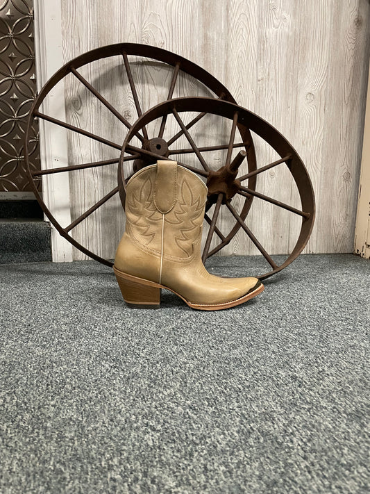 Idyllwind Maranda Lambert Boots - Size 9