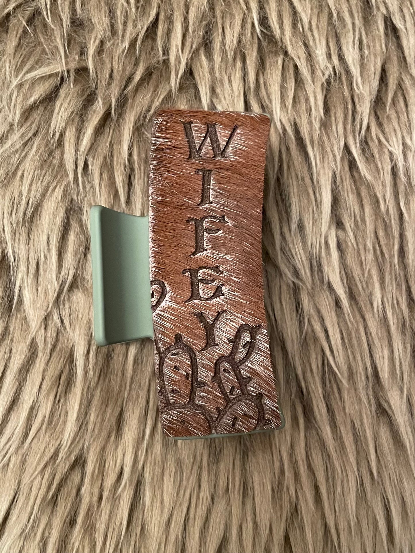 Wifey Claw Clip