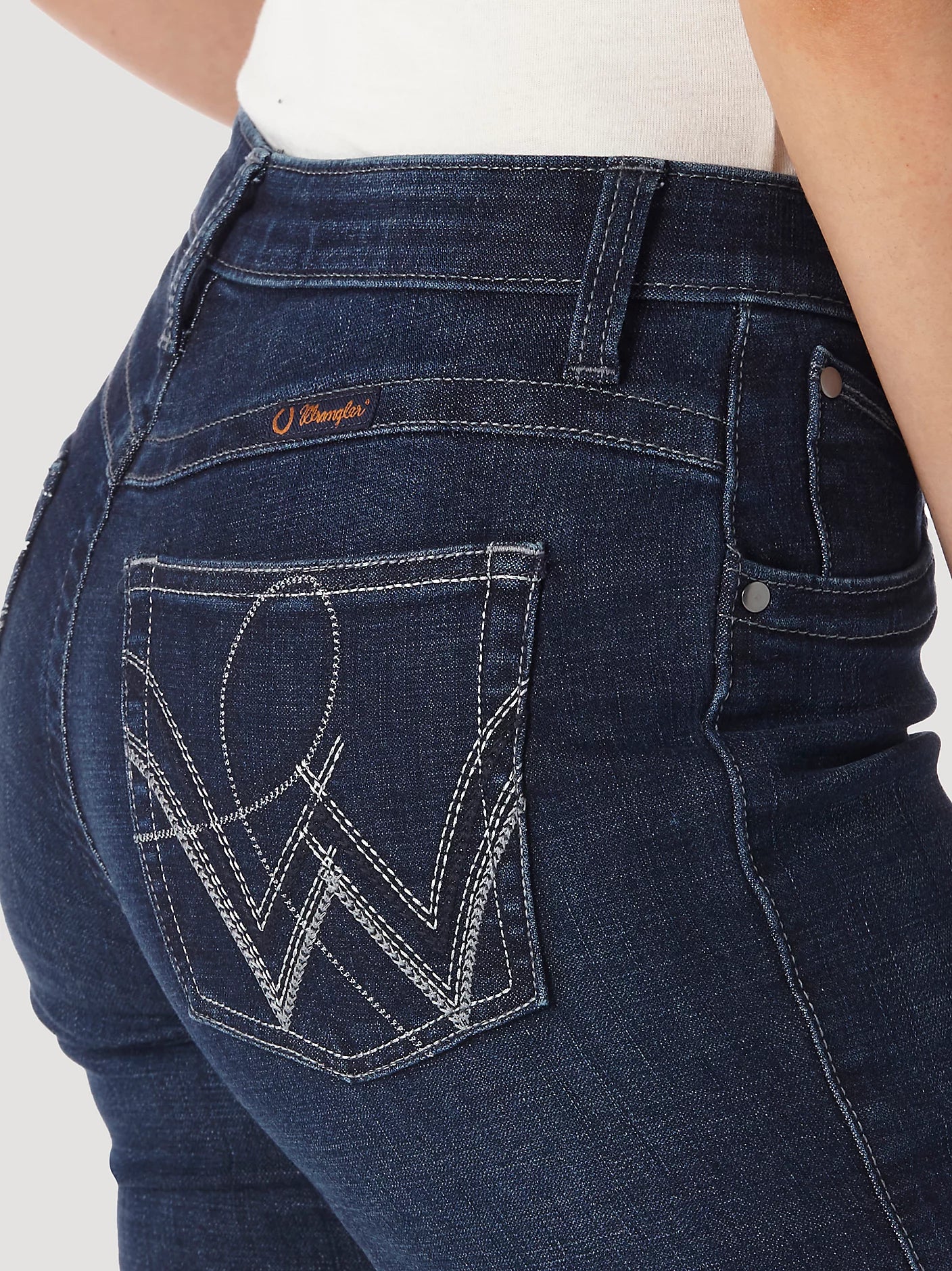 Wrangler® Ultimate Riding Jean Q-Baby Mid-Rise Bootcut