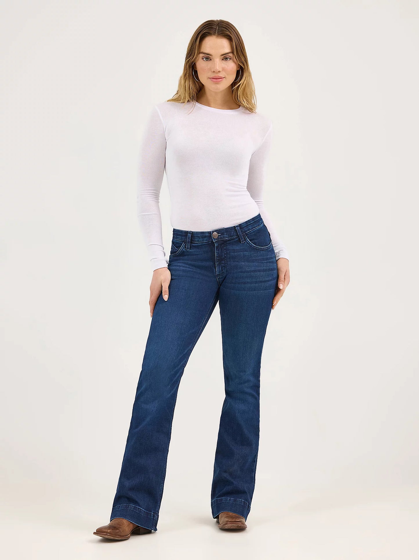 Wrangler® Ultimate Riding Jean Willow Mid-Rise Trouser